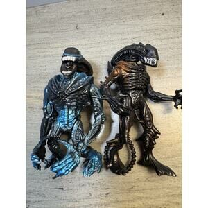 Kenner Alien Figures